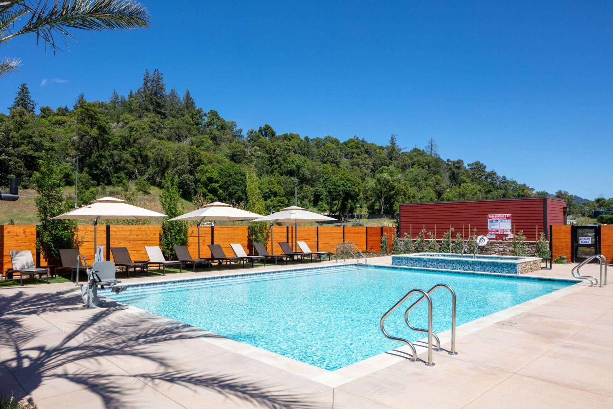 Wyndham Garden Redwood Valley - Ukiah Eksteriør bilde